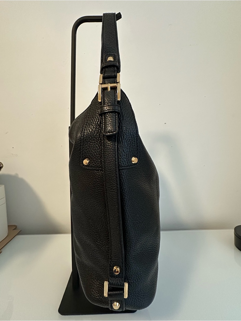 Michael Kors Genuine Leather Large Hobo Shoulder Bag Black Gold Tone EUC - Picture 5 of 16